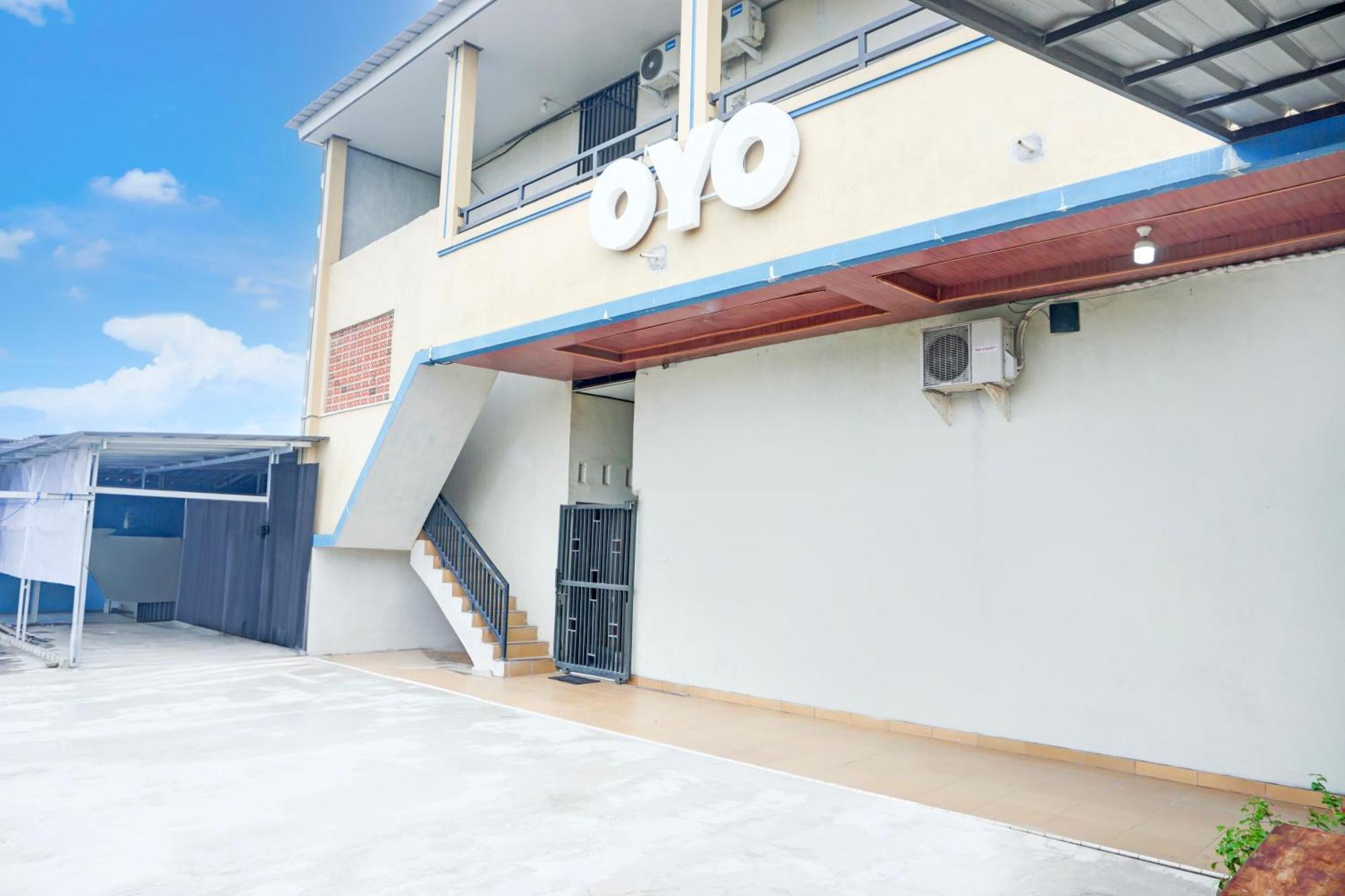 Hotel O Sukarame Near Universitas Islam Negeri Raden Intan Lampun Formerly Hotel Wisma Tri Handayani Bandar Lampung Dış mekan fotoğraf