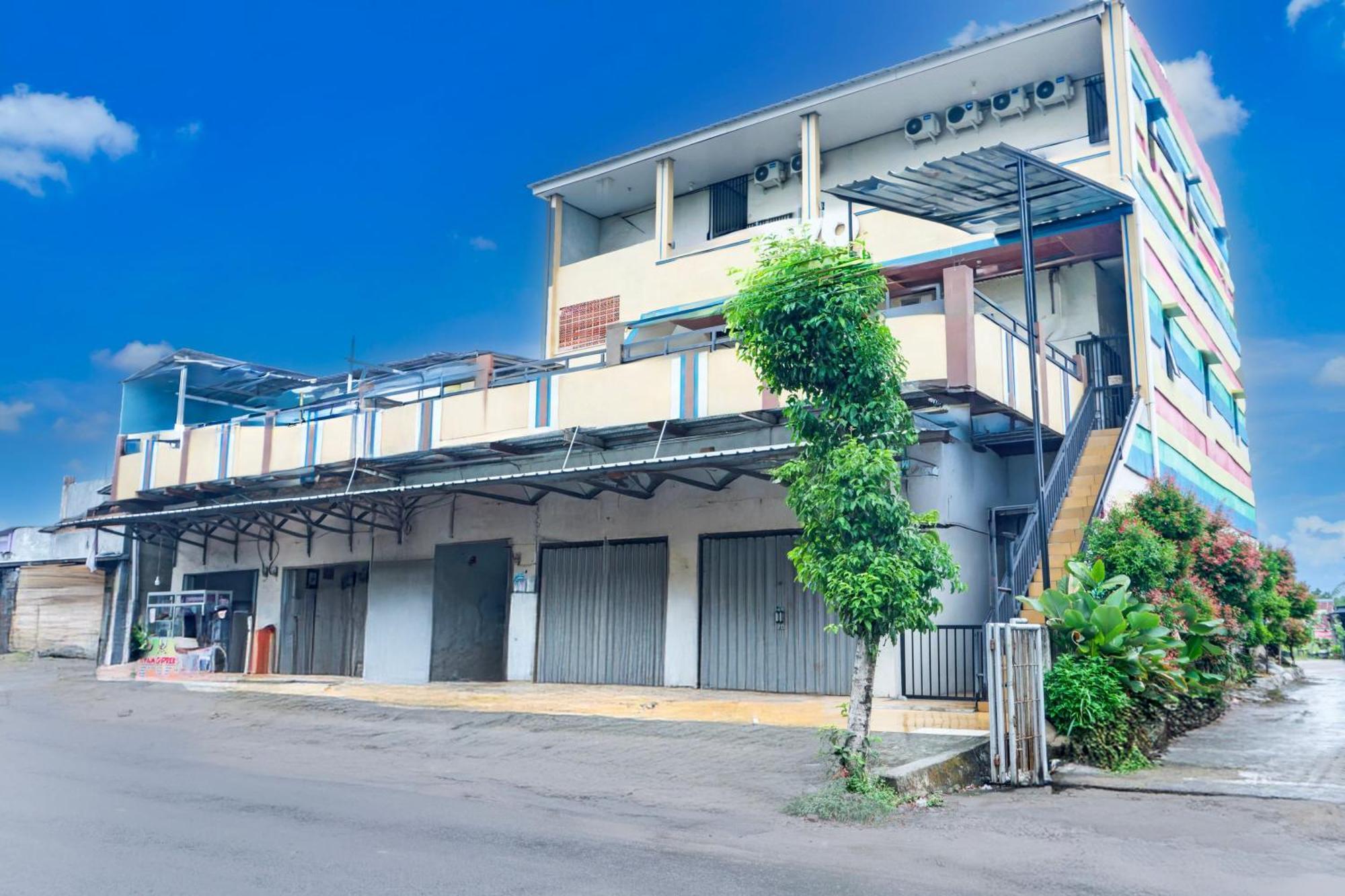 Hotel O Sukarame Near Universitas Islam Negeri Raden Intan Lampun Formerly Hotel Wisma Tri Handayani Bandar Lampung Dış mekan fotoğraf
